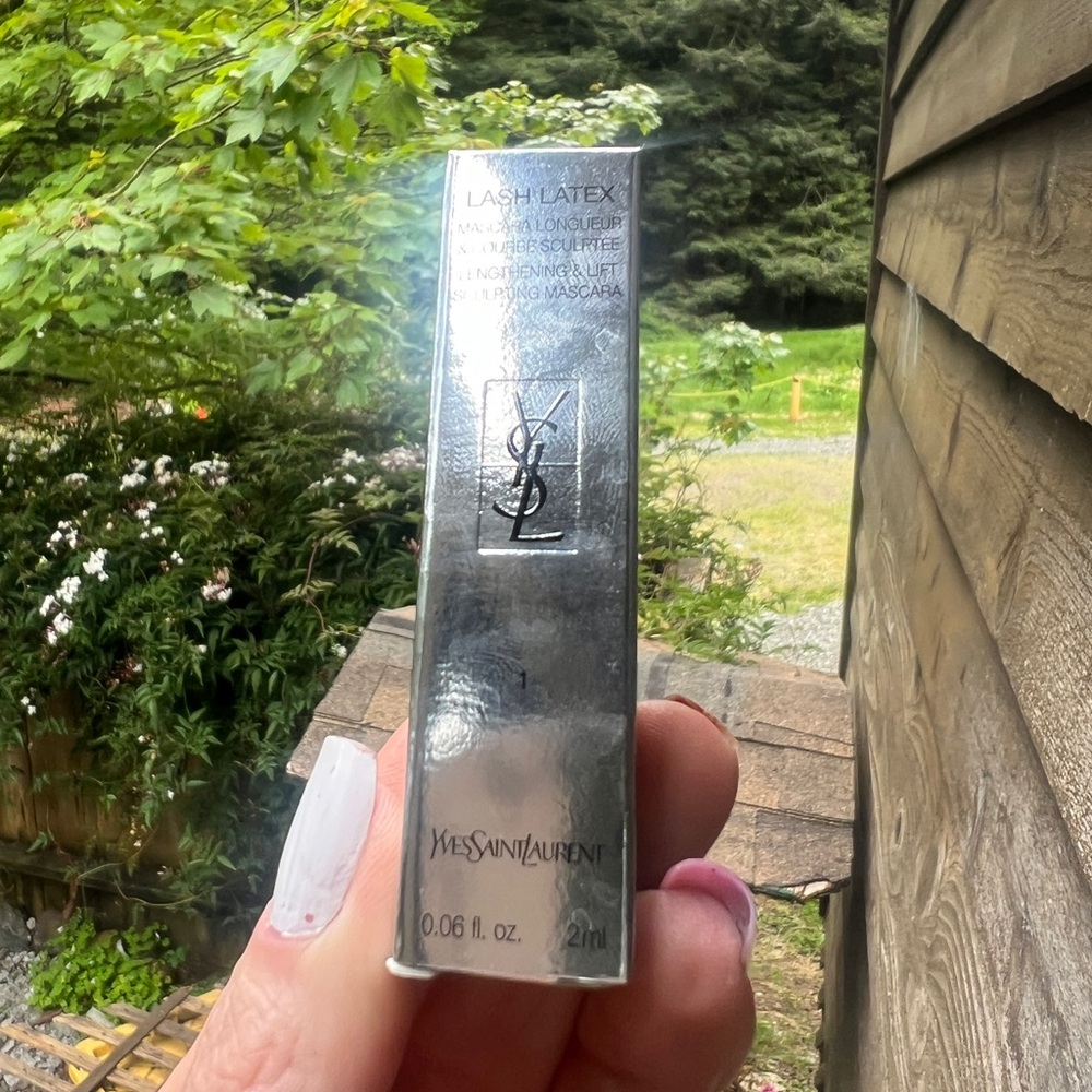 Yves Saint Laurent Lash Latex Mascara – Black BNIB